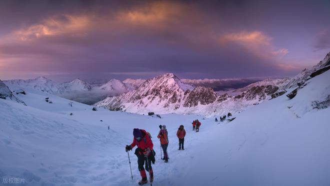 穿毕徒步地理手册:沉浸式穿越神山秘境澳门新葡京此生必走!收好四姑娘山长(图8) 穿毕徒步地理手册:沉浸式穿越神山秘境澳门新葡京此生必走!收好四姑娘山长(图8)