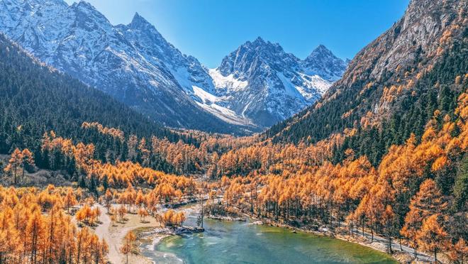 穿毕徒步地理手册：沉浸式穿越神山秘境澳门新葡京此生必走！收好四姑娘山长(图11)