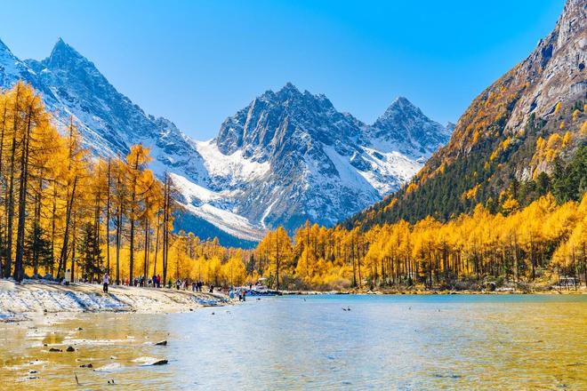 穿毕徒步地理手册:沉浸式穿越神山秘境澳门新葡京此生必走!收好四姑娘山长(图21) 穿毕徒步地理手册:沉浸式穿越神山秘境澳门新葡京此生必走!收好四姑娘山长(图21)